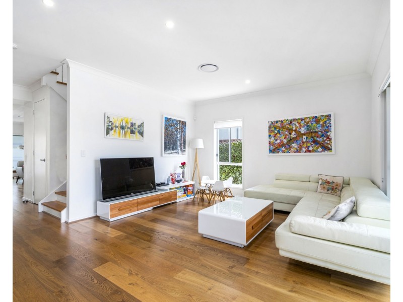 10 Lime Street, Helensvale QLD 4212