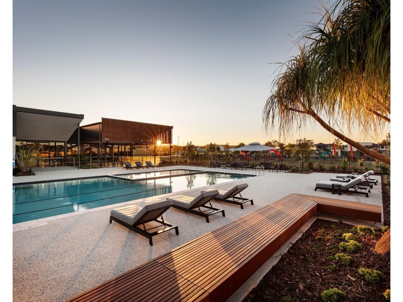 10 Lime Street, Helensvale QLD 4212