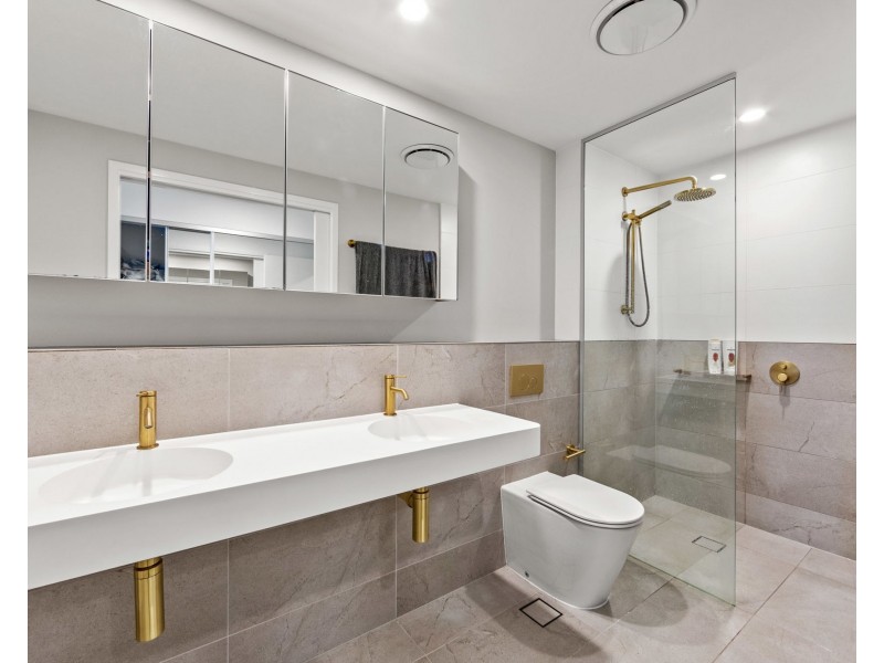 1310/1 Grant Avenue, Hope Island QLD 4212