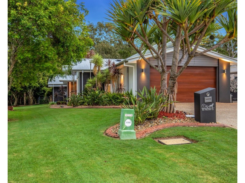 16 Pacha Close, Coomera Waters QLD 4209