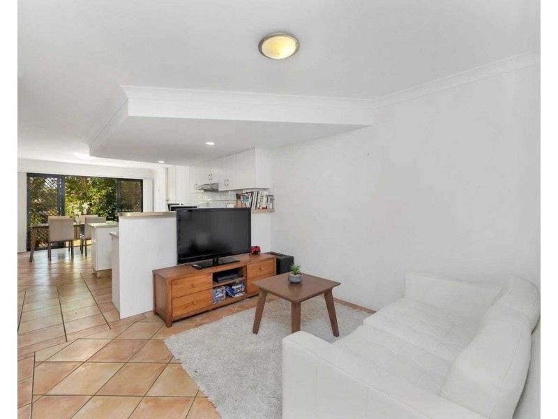 2/30 MacDonell Street, Toowong QLD 4066