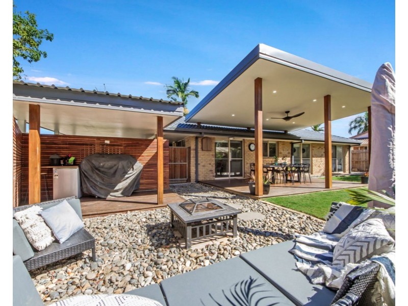 2/15 Centurion Crescent, Nerang QLD 4211