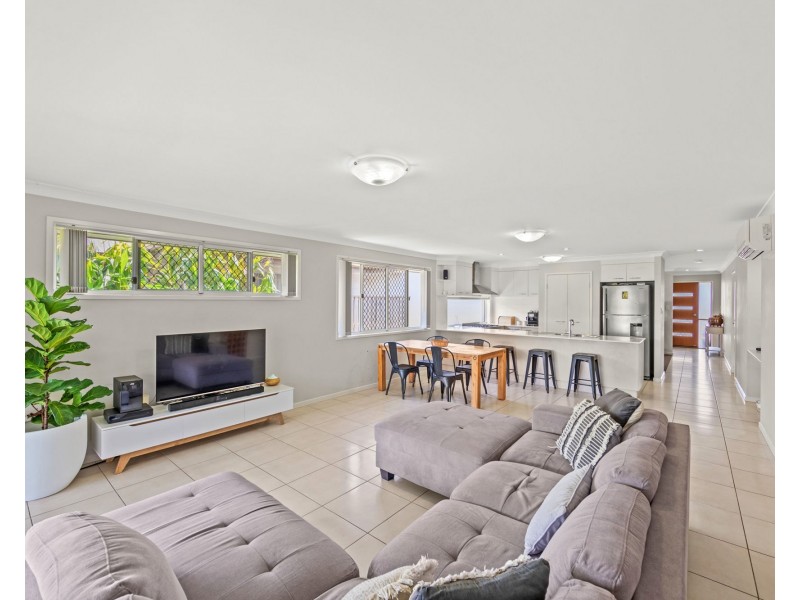 7 Flybridge Way, Hope Island QLD 4212