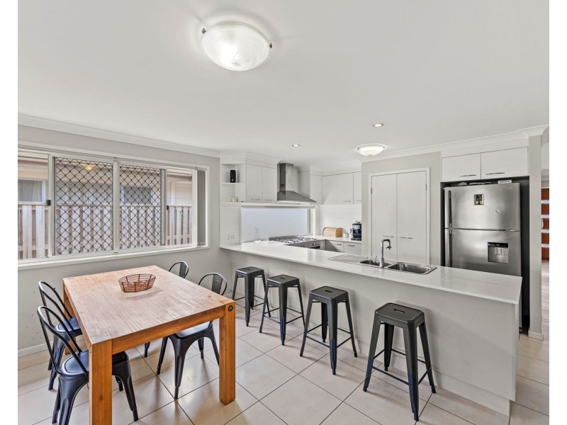 7 Flybridge Way, Hope Island QLD 4212