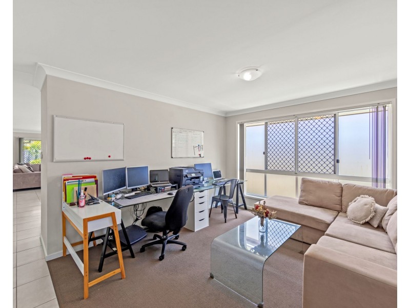 7 Flybridge Way, Hope Island QLD 4212