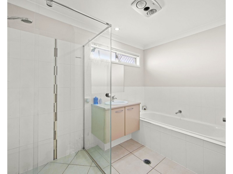 7 Flybridge Way, Hope Island QLD 4212