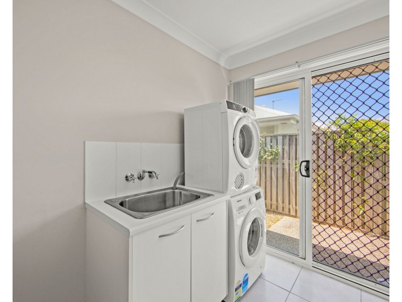 7 Flybridge Way, Hope Island QLD 4212