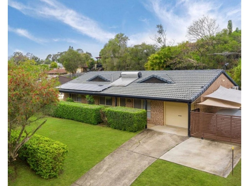 55 Avonmore Street, Edens Landing QLD 4207