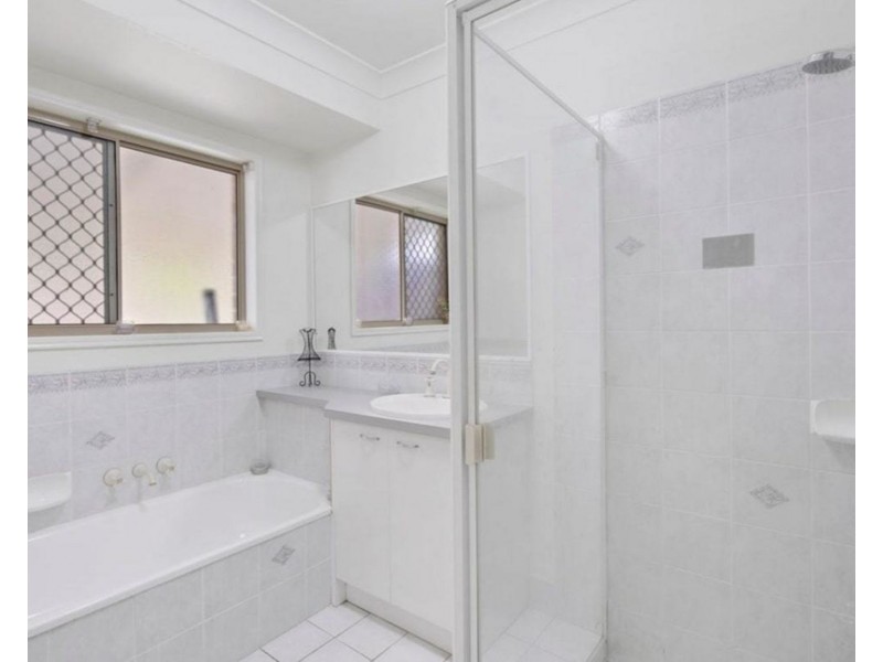 55 Avonmore Street, Edens Landing QLD 4207