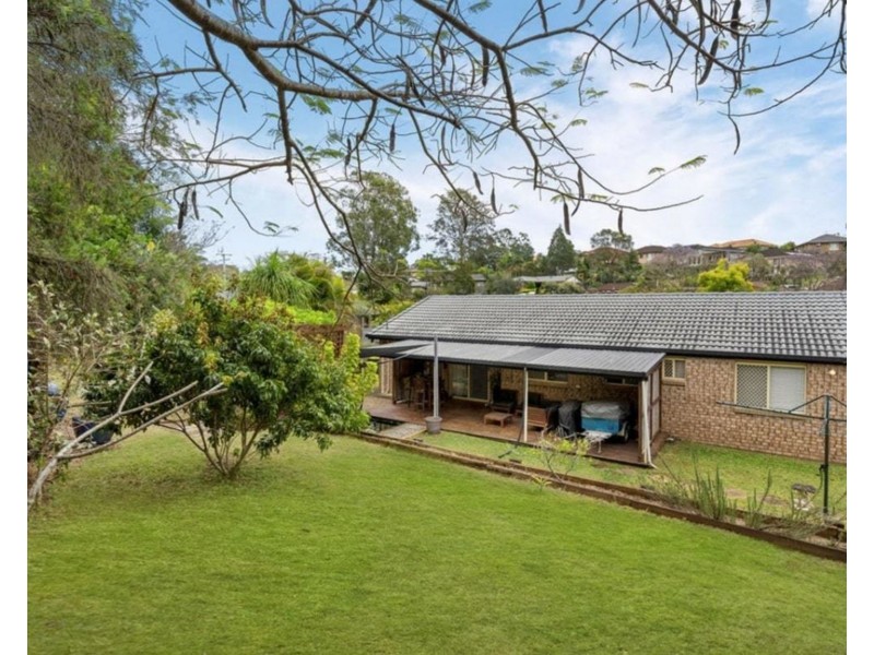 55 Avonmore Street, Edens Landing QLD 4207