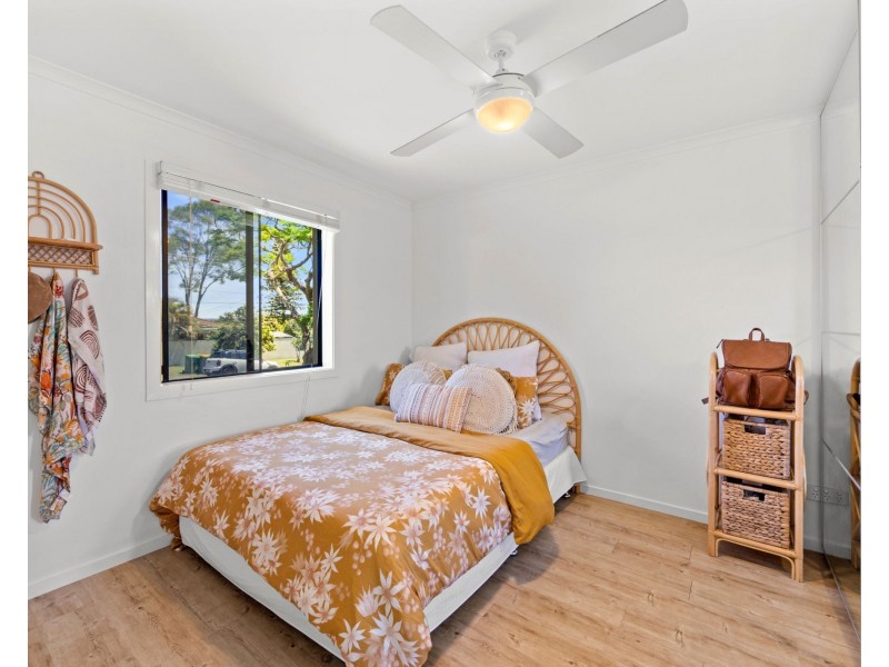 6 Jingella Street, Hope Island QLD 4212