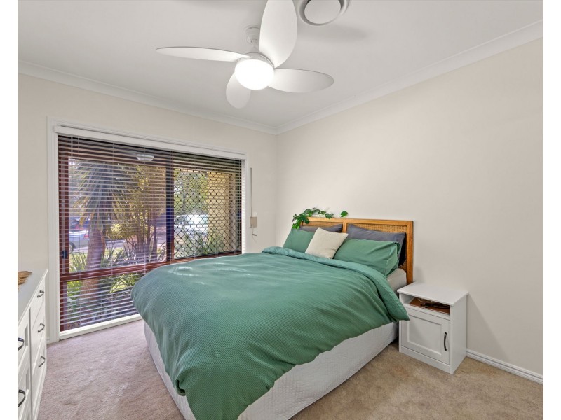 77 Highvale Drive, Helensvale QLD 4212