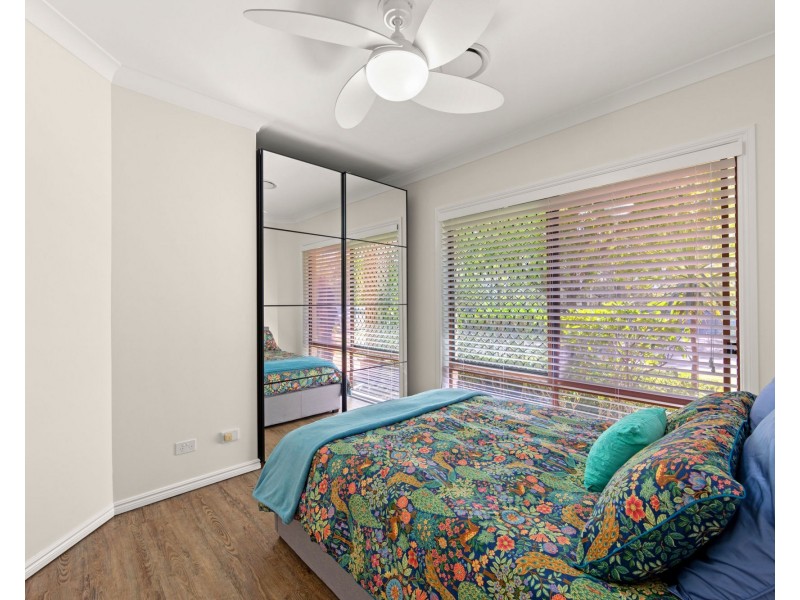 77 Highvale Drive, Helensvale QLD 4212