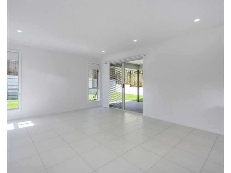 20 Elanor Court, Maudsland QLD 4210