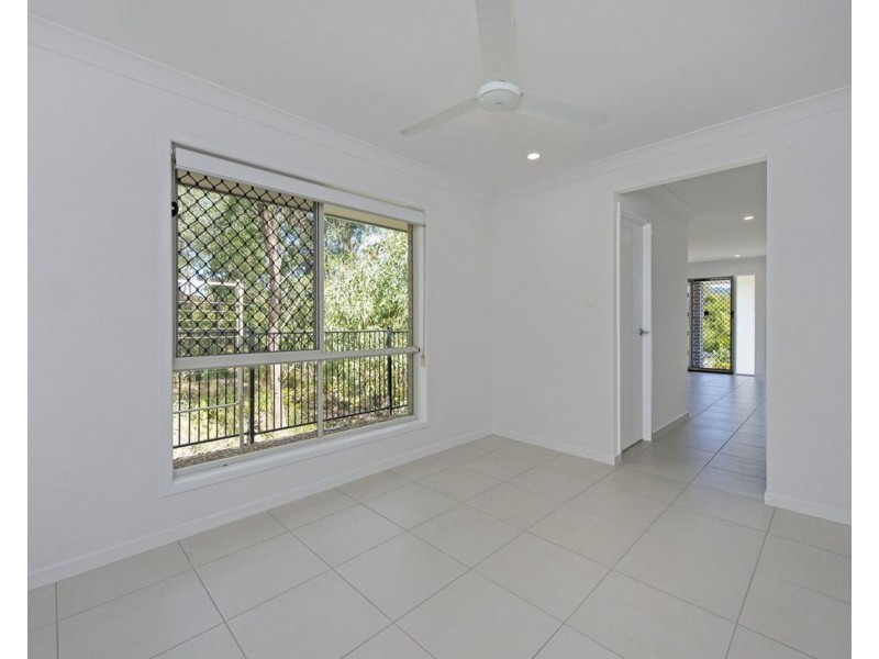 20 Elanor Court, Maudsland QLD 4210