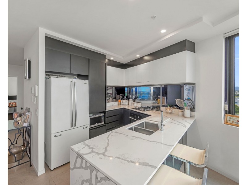 51101/5 Harbour Side Court, Biggera Waters QLD 4216