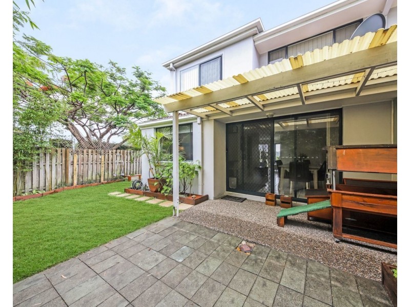 14/1 Hervey Street, Pacific Pines QLD 4211