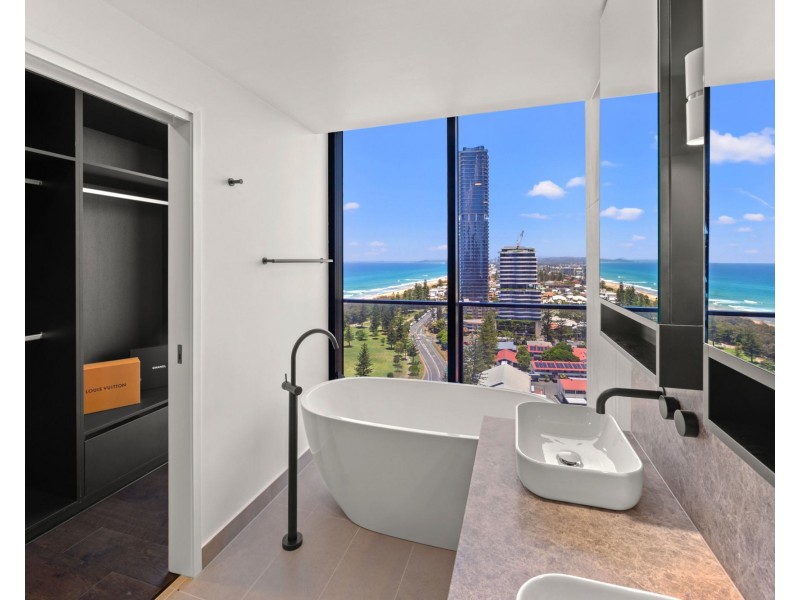 1701/185 Old Burleigh Road, Broadbeach QLD 4218