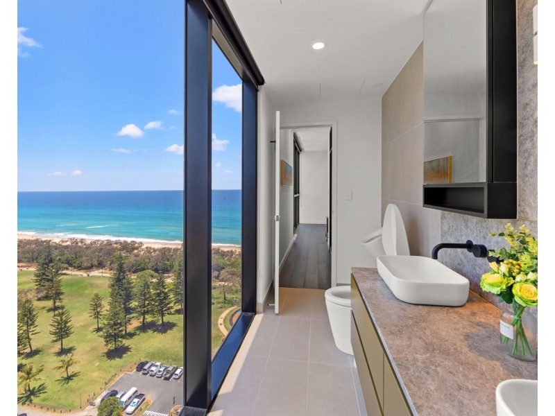1701/185 Old Burleigh Road, Broadbeach QLD 4218