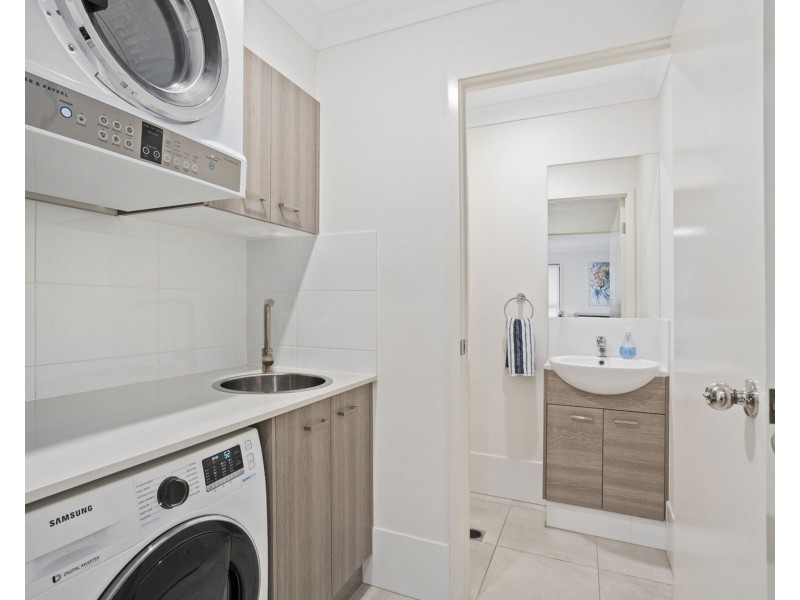 4/16 Tallon Street, Upper Coomera QLD 4209