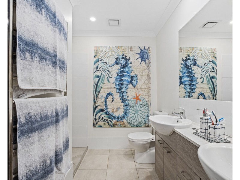 4/16 Tallon Street, Upper Coomera QLD 4209