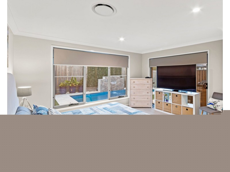 28 Butterleaf Crescent, Pimpama QLD 4209