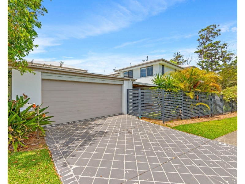 1/1 Leichhardt Street, Coomera QLD 4209
