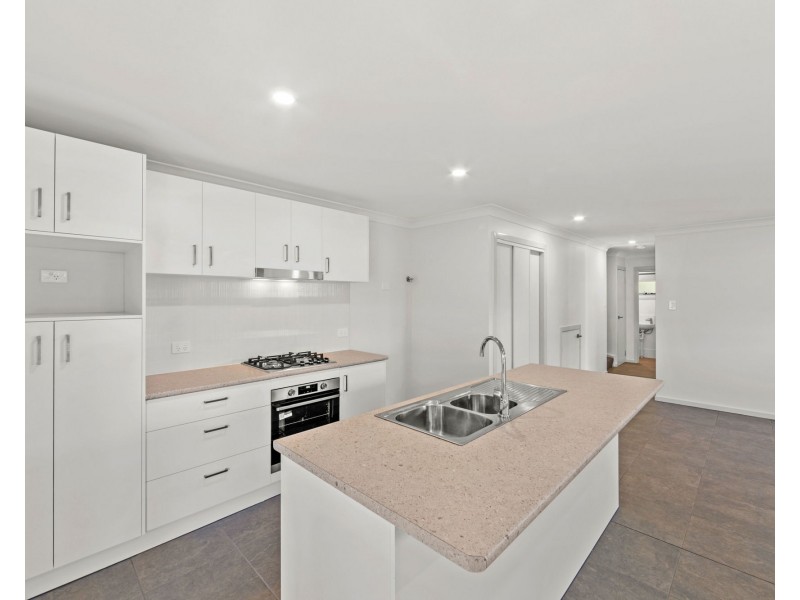 1/1 Leichhardt Street, Coomera QLD 4209