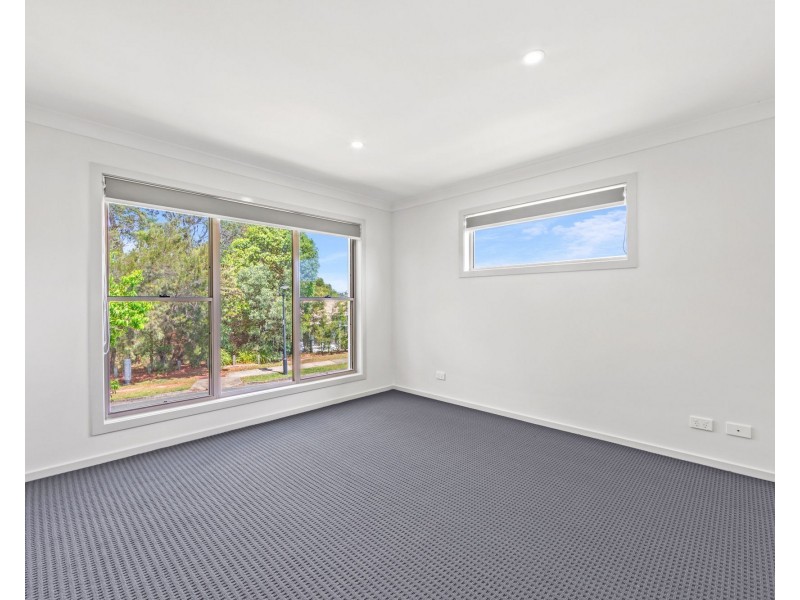 1/1 Leichhardt Street, Coomera QLD 4209