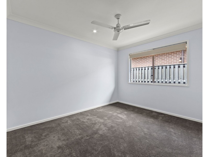 477 Gainsborough Drive, Pimpama QLD 4209