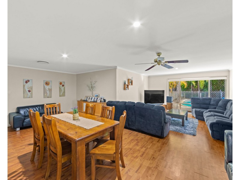 18 Infinity Court, Coomera Waters QLD 4209