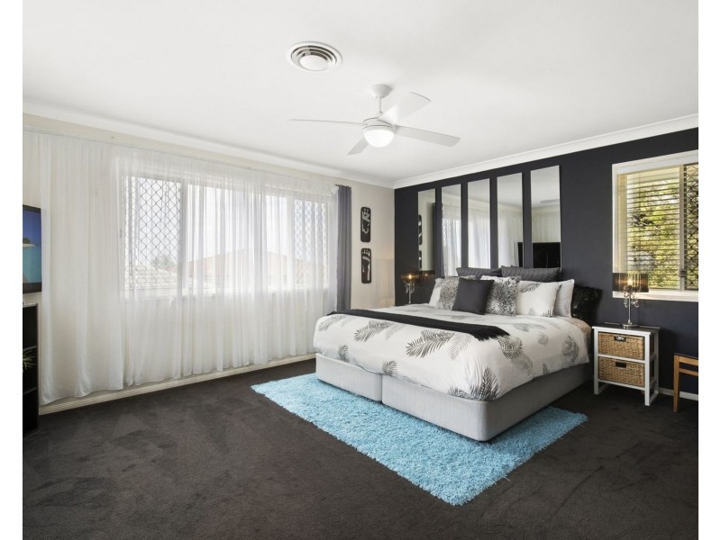 67 Armstrong Way, Highland Park QLD 4211
