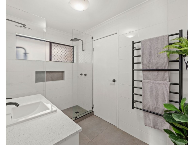 187 Discovery Drive, Helensvale QLD 4212