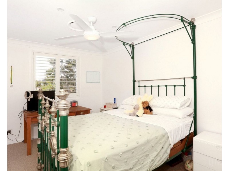 1/374 Pine Ridge Road, Coombabah QLD 4216