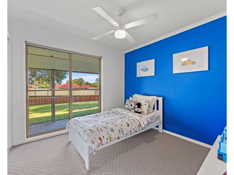 3 Batlow Court, Helensvale QLD 4212