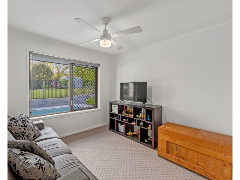 3 Batlow Court, Helensvale QLD 4212