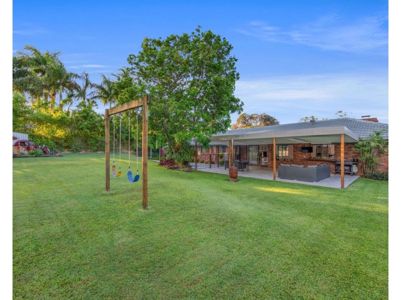 3 Batlow Court, Helensvale QLD 4212