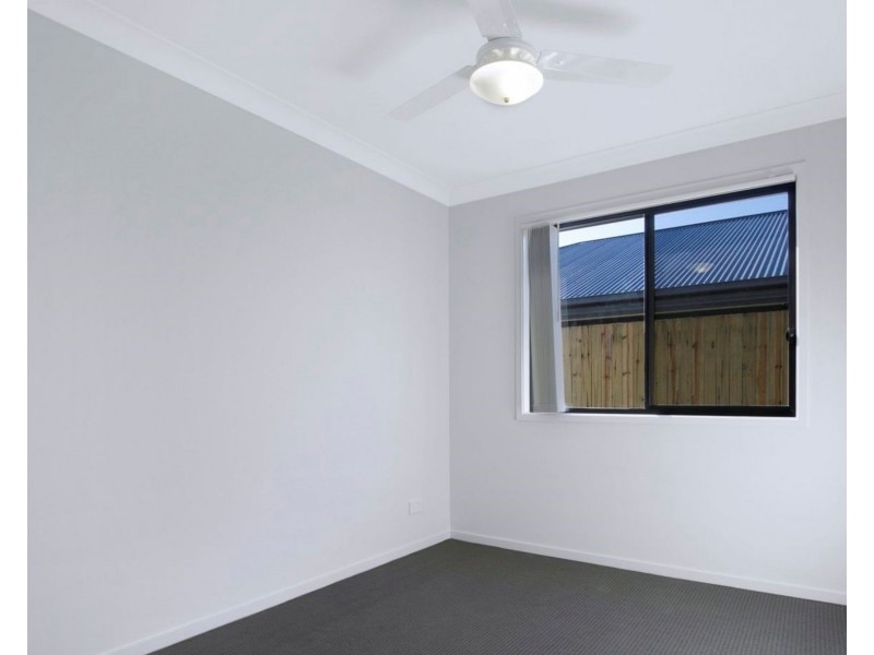 2/56 Montana Cct, Logan Reserve QLD 4133