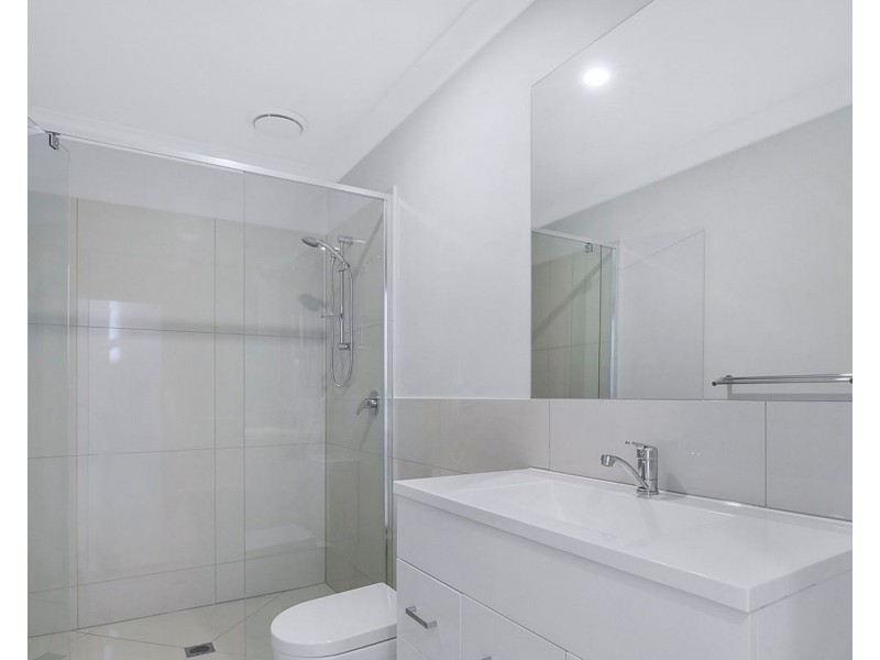 2/56 Montana Cct, Logan Reserve QLD 4133