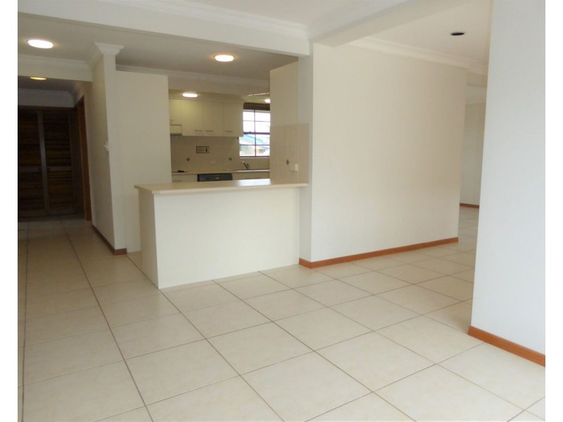 5 Daru Avenue, Runaway Bay QLD 4216