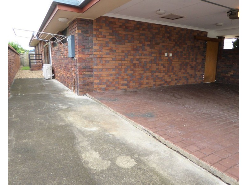 5 Daru Avenue, Runaway Bay QLD 4216