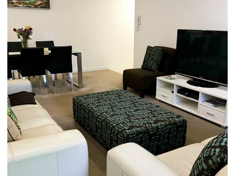 1101/33 T E Peters Drive, Broadbeach Waters QLD 4218