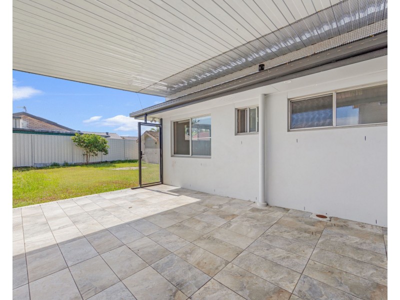 230 Bayview Street, Runaway Bay QLD 4216
