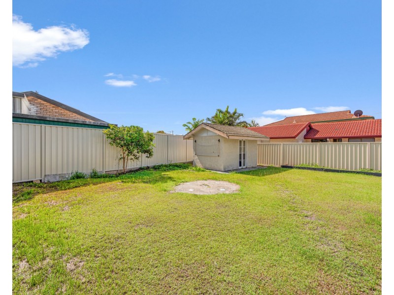 230 Bayview Street, Runaway Bay QLD 4216