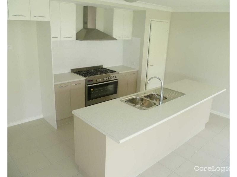 6 Falkener Street, Maudsland QLD 4210