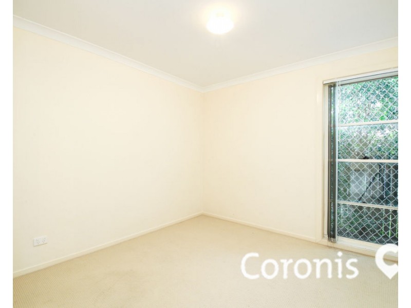 8/4 Maranoa Street, Coomera QLD 4209