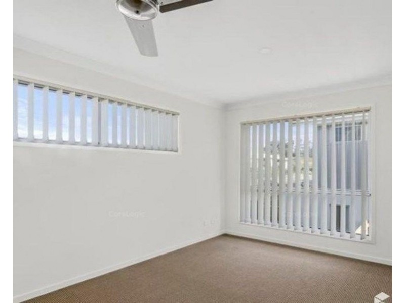 9/4 Rhiana Street, Pimpama QLD 4209