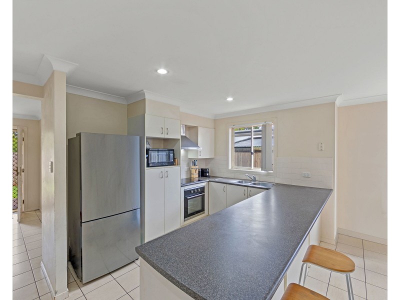 2 Kingfisher Place, Coomera QLD 4209