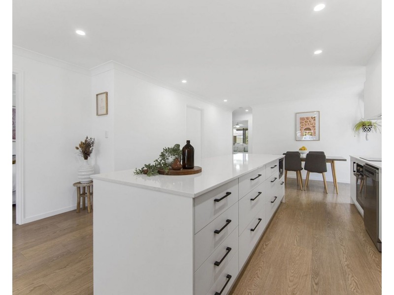 1/6 Sanctuary Court, Coombabah QLD 4216