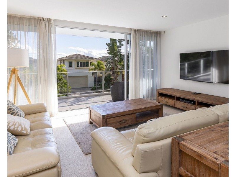 3201/2 Activa Way, Hope Island QLD 4212